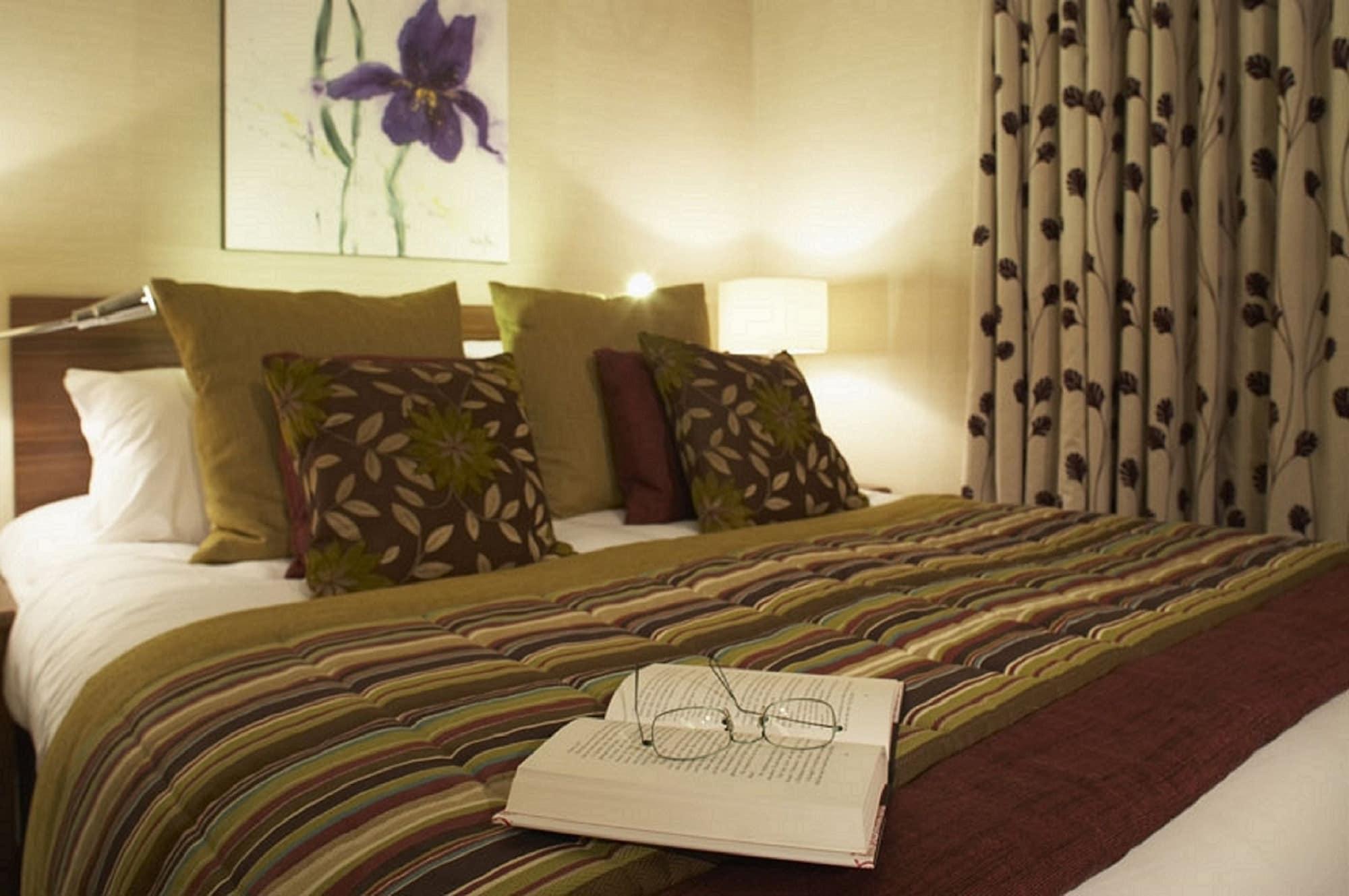 The Bull Hotel; Sure Hotel Collection By Best Western ピーターバラ 部屋 写真