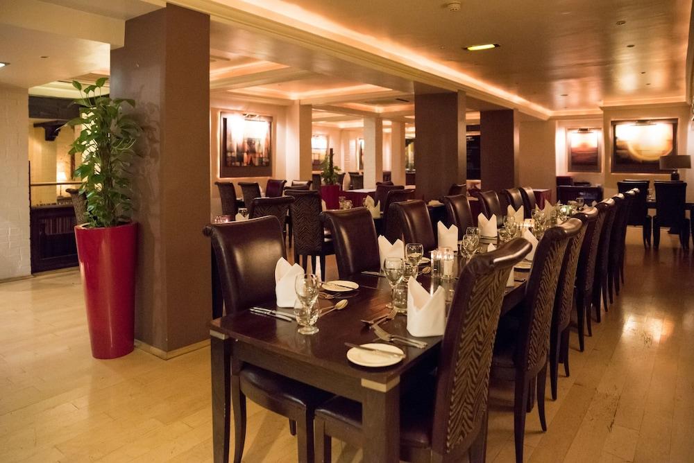 The Bull Hotel; Sure Hotel Collection By Best Western ピーターバラ エクステリア 写真