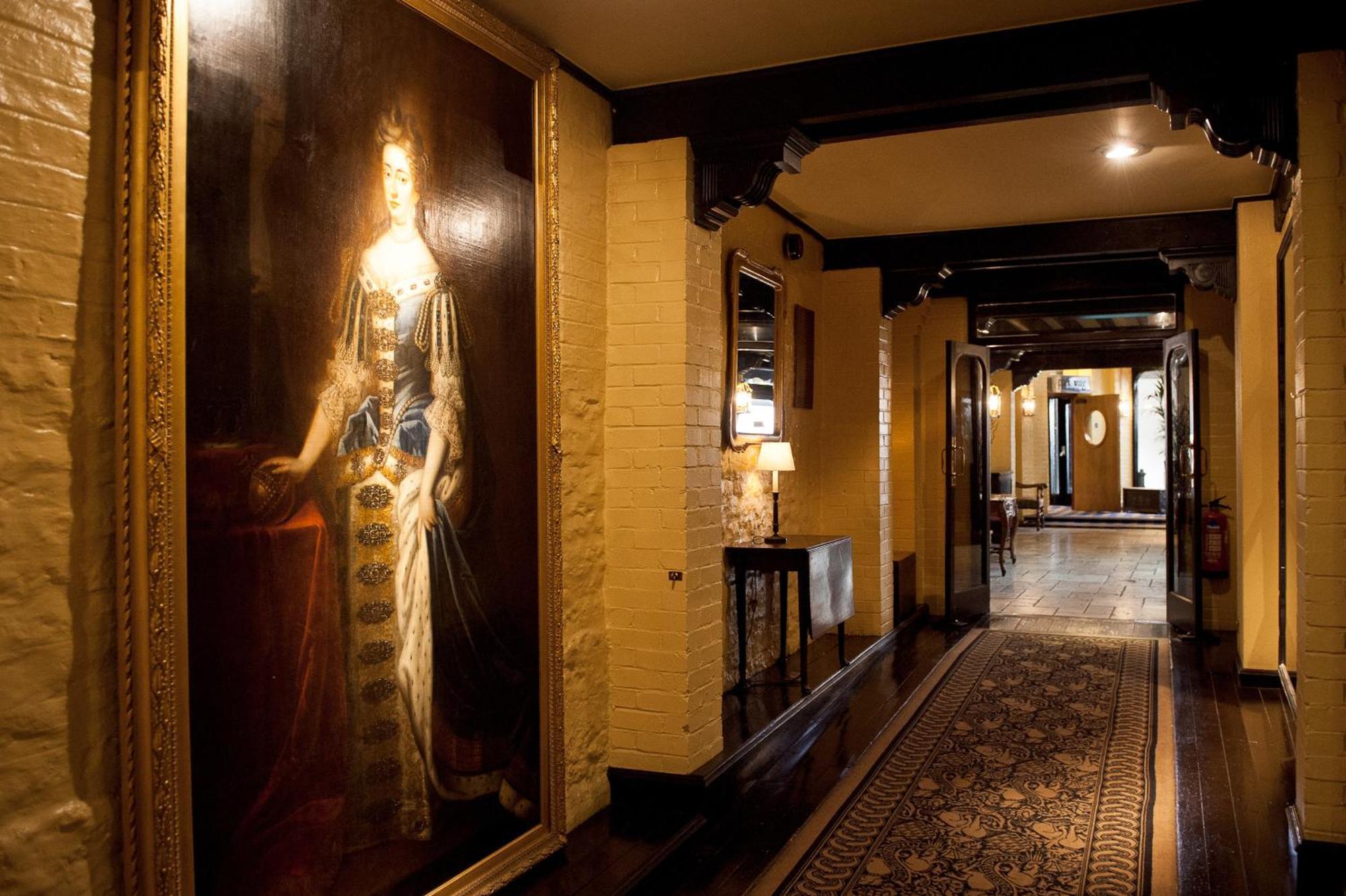 The Bull Hotel; Sure Hotel Collection By Best Western ピーターバラ エクステリア 写真