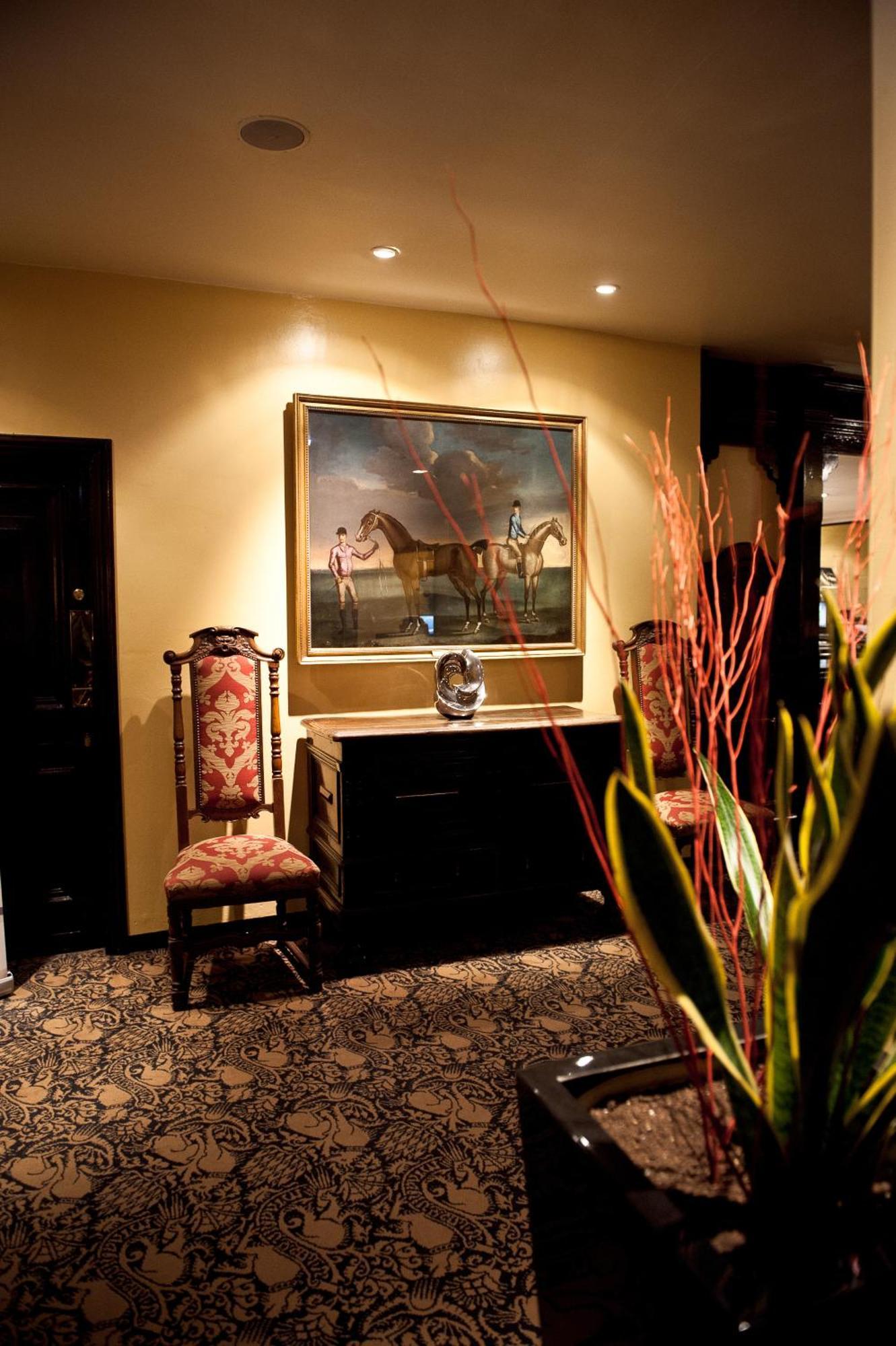 The Bull Hotel; Sure Hotel Collection By Best Western ピーターバラ エクステリア 写真