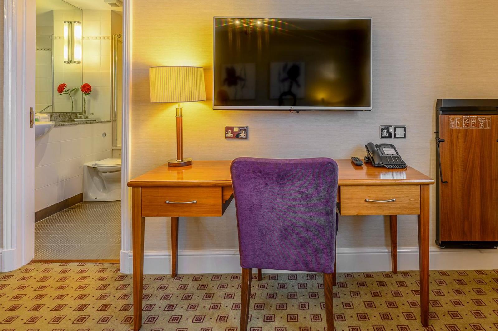 The Bull Hotel; Sure Hotel Collection By Best Western ピーターバラ エクステリア 写真