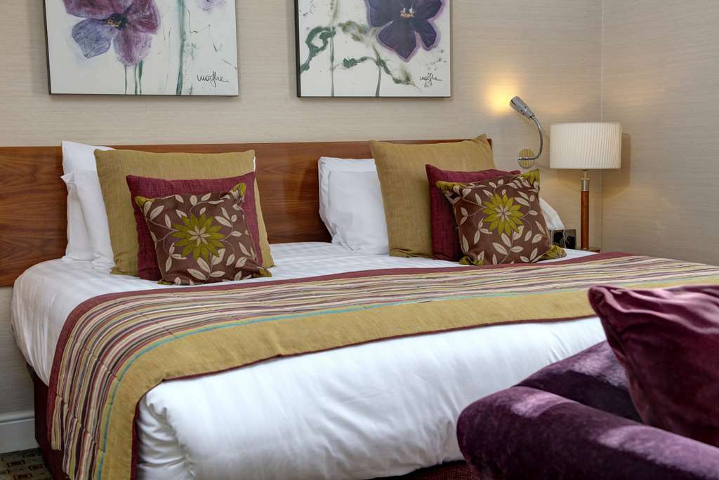 The Bull Hotel; Sure Hotel Collection By Best Western ピーターバラ 部屋 写真